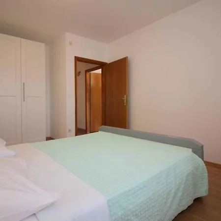 Holiday home In Porec/istrien 9919
