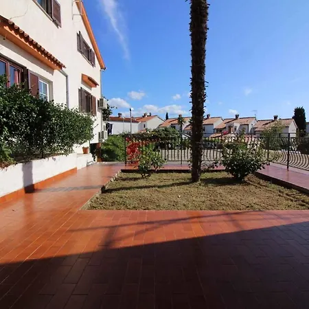 Holiday home In Porec/istrien 9919 *